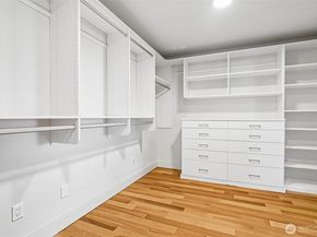 3319 W ELMORE Street, Seattle WA 98199