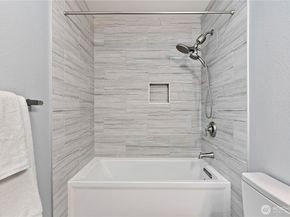 17014 NE 80th Street C6, Redmond WA 98052