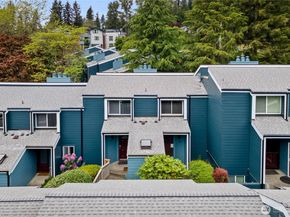 17014 NE 80th Street C6, Redmond WA 98052