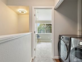 17014 NE 80th Street C6, Redmond WA 98052