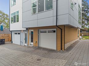 902 N 86th Street, Seattle WA 98103