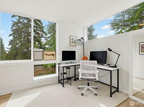 902 N 86th Street, Seattle WA 98103