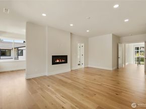 12642 NE 80th Street, Kirkland WA 98033