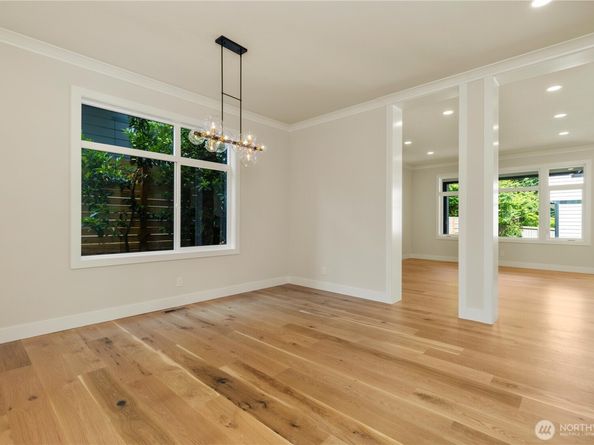 12642 NE 80th Street, Kirkland WA 98033