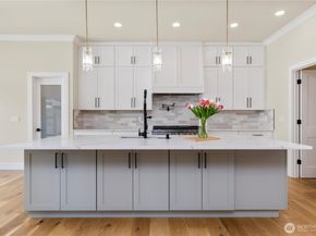 12642 NE 80th Street, Kirkland WA 98033
