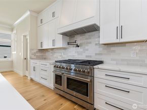 12642 NE 80th Street, Kirkland WA 98033