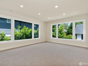 12642 NE 80th Street, Kirkland WA 98033