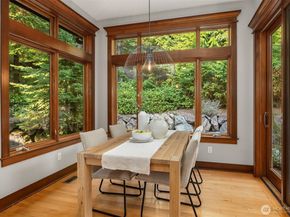 2989 NE Davis Loop, Issaquah WA 98029