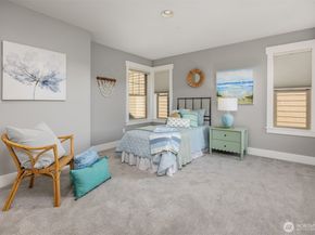 2989 NE Davis Loop, Issaquah WA 98029