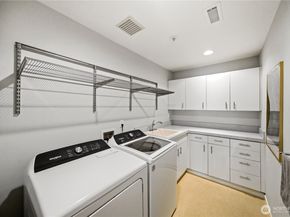 11122 NE 41st Drive 31, Kirkland WA 98033