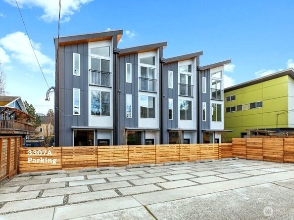 3307 Wetmore Avenue S A, Seattle WA 98144