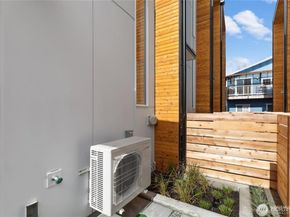 3307 Wetmore Avenue S A, Seattle WA 98144