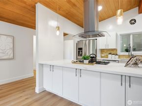 7801 NE 133rd Place, Kirkland WA 98034