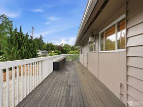 7801 NE 133rd Place, Kirkland WA 98034
