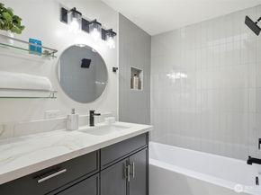 7801 NE 133rd Place, Kirkland WA 98034