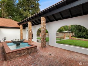 315 241st Street SW, Bothell WA 98021