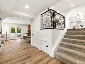 315 241st Street SW, Bothell WA 98021