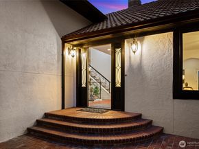 315 241st Street SW, Bothell WA 98021