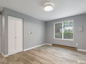 4308 NE Sunset Boulevard V5, Renton WA 98059