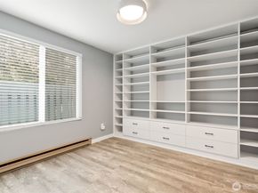 4308 NE Sunset Boulevard V5, Renton WA 98059