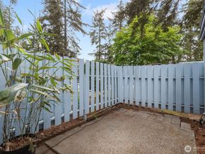 4308 NE Sunset Boulevard V5, Renton WA 98059