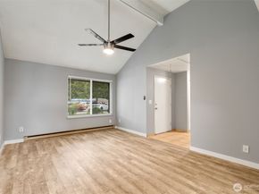 4308 NE Sunset Boulevard V5, Renton WA 98059