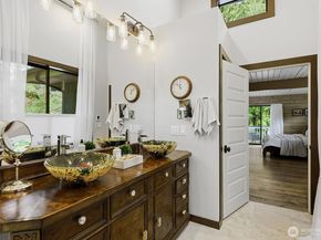 11202 204th Avenue NE, Redmond WA 98053