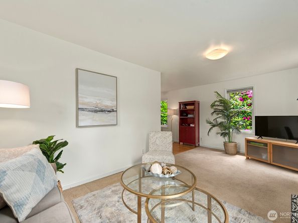 8844 18th Avenue SW, Seattle WA 98106