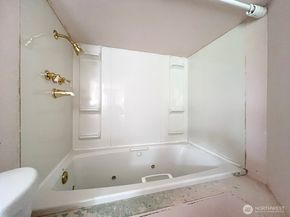 8844 18th Avenue SW, Seattle WA 98106
