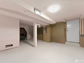 8844 18th Avenue SW, Seattle WA 98106