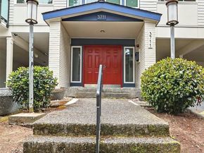 3711 26th Place W 306, Seattle WA 98199