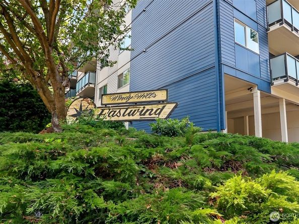 3711 26th Place W 306, Seattle WA 98199