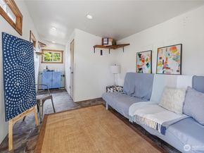 15749 Wallingford Avenue N, Shoreline WA 98133