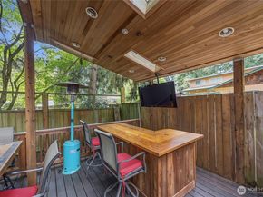 15749 Wallingford Avenue N, Shoreline WA 98133