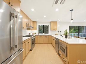 4705 119th Avenue SE, Bellevue WA 98006