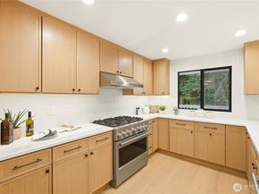 4705 119th Avenue SE, Bellevue WA 98006