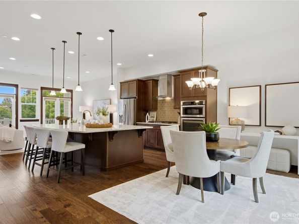 8400 169th Place NE 102, Redmond WA 98052
