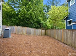 8400 169th Place NE 102, Redmond WA 98052