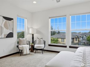8400 169th Place NE 102, Redmond WA 98052