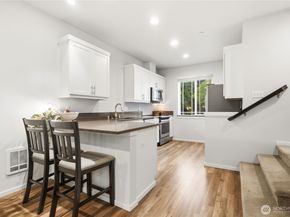 21317 48th Avenue W E6, Mountlake Terrace WA 98043