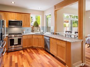 6008 NE 1st Circle, Renton WA 98059