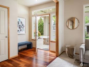 6008 NE 1st Circle, Renton WA 98059