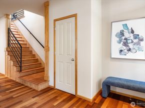 6008 NE 1st Circle, Renton WA 98059