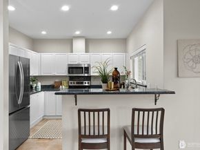 401 S 51st Court, Renton WA 98055