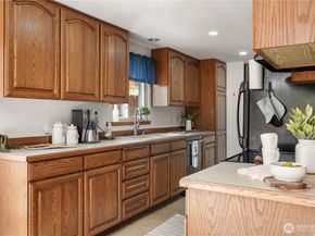 12011 SE 157th Place, Renton WA 98058