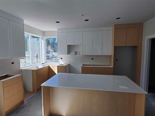 18000 C 10th Avenue NE, Shoreline WA 98155