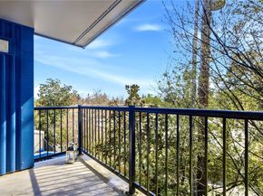 12345 Roosevelt Way NE 305, Seattle WA 98125