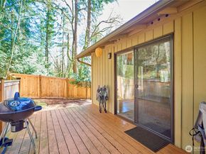 15028 245th Avenue SE, Issaquah WA 98027