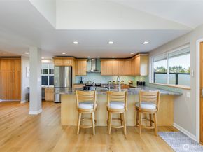 6001 60th Avenue NE, Seattle WA 98115
