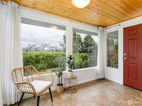 6001 60th Avenue NE, Seattle WA 98115